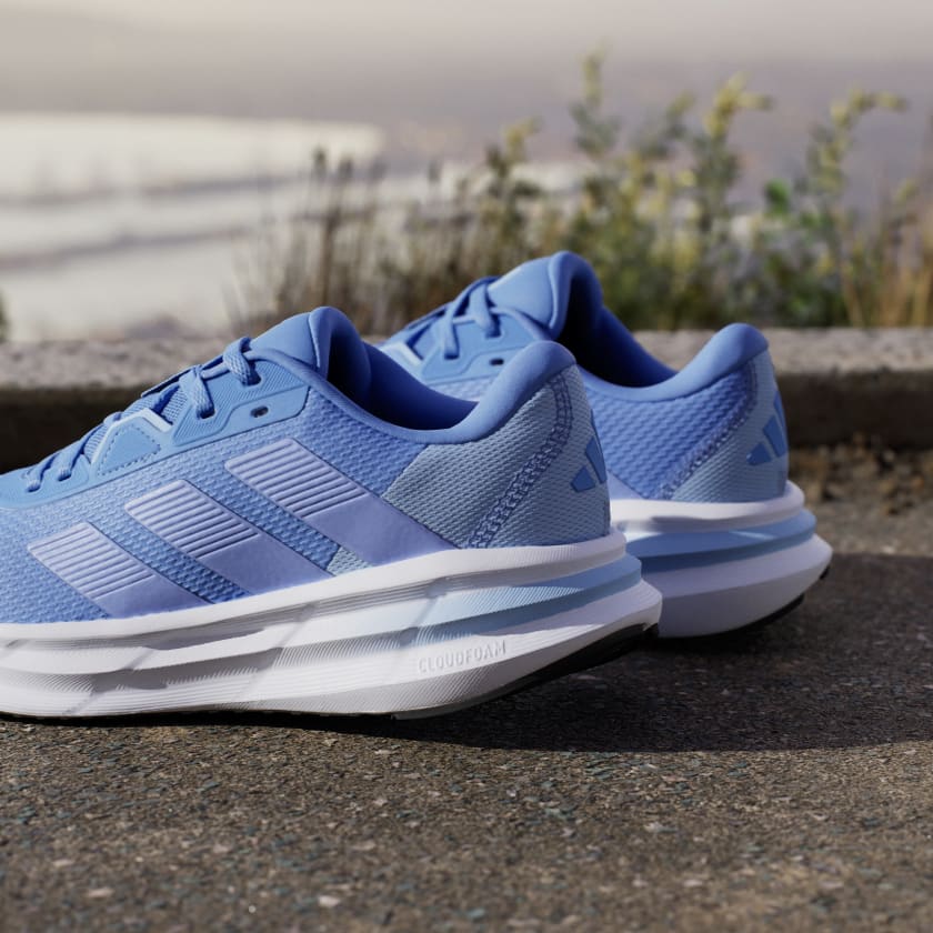 GALAXY 7 RUNNING SHOES